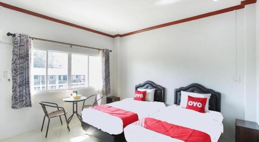 Oyo 75394 Sakthong Grand Hotel Чианг Конг Екстериор снимка